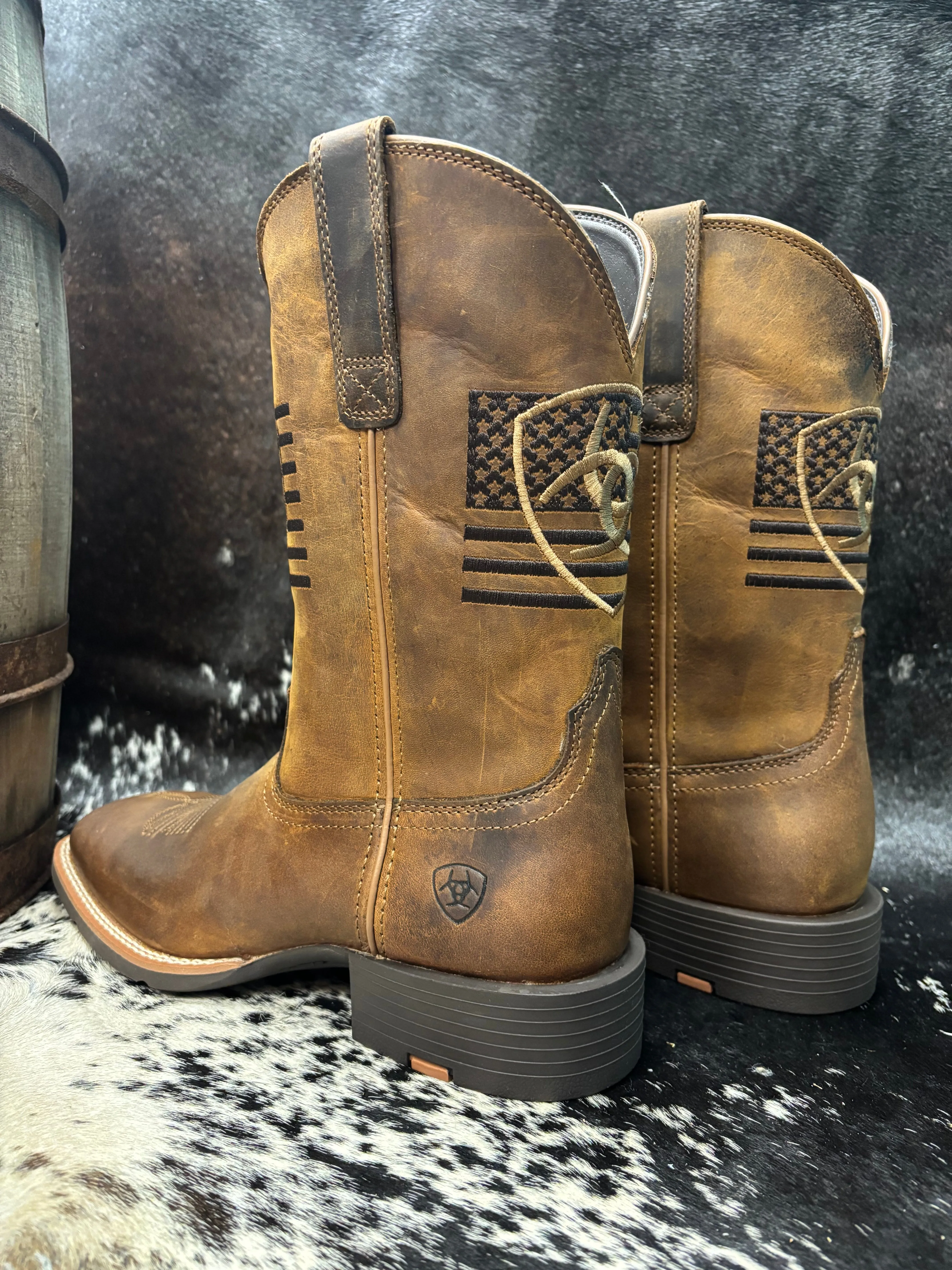 Ariat Men's Brown Distressed Sport Freedom Wide Square Toe Cowboy Boots 10061326