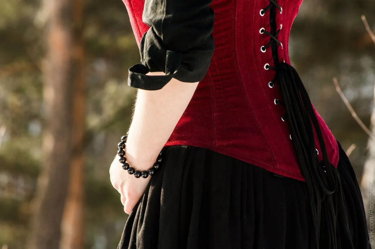 Classic victorian underbust fake suede corset, black, maroon, brown available. Historical, gothic, steampunk, victorian, prom, waisttraining