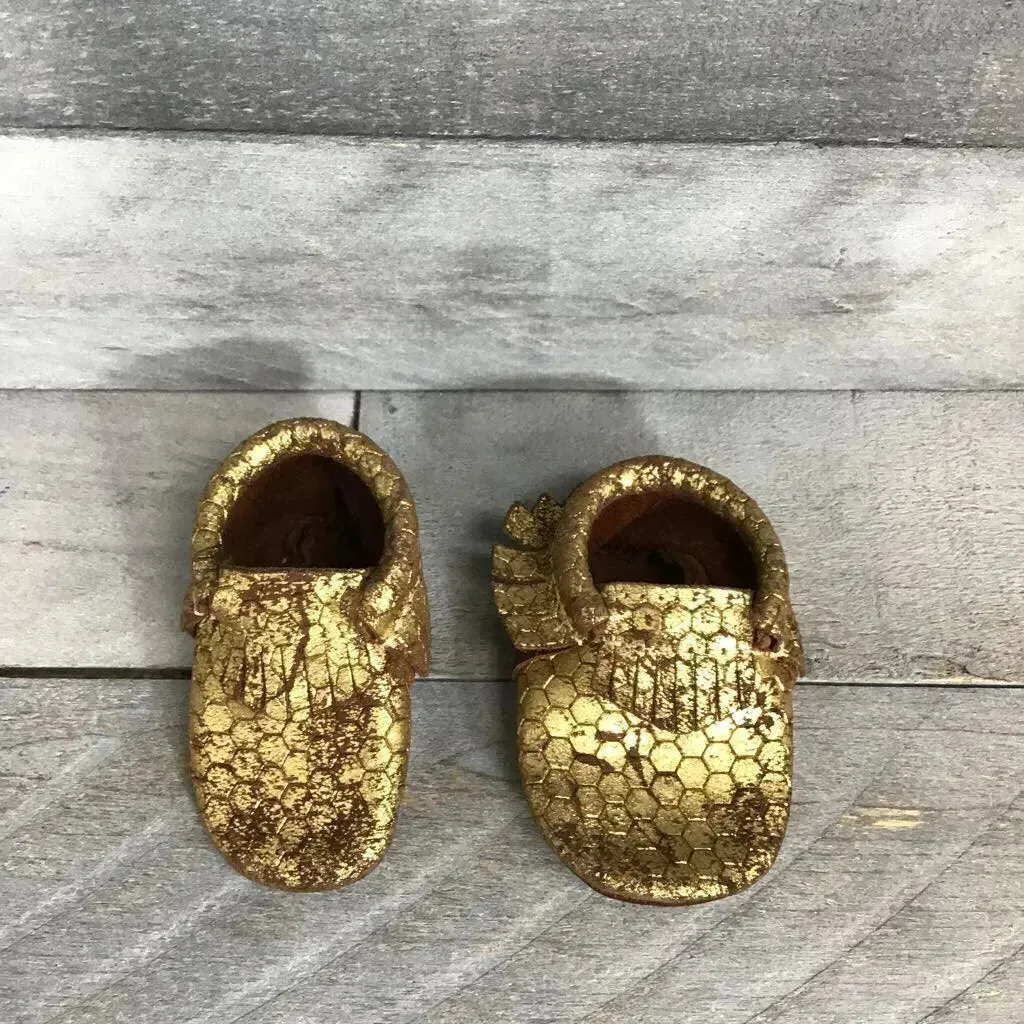 Freshly Picked Soft Sole Leather Honeycomb Moccasins size 1c