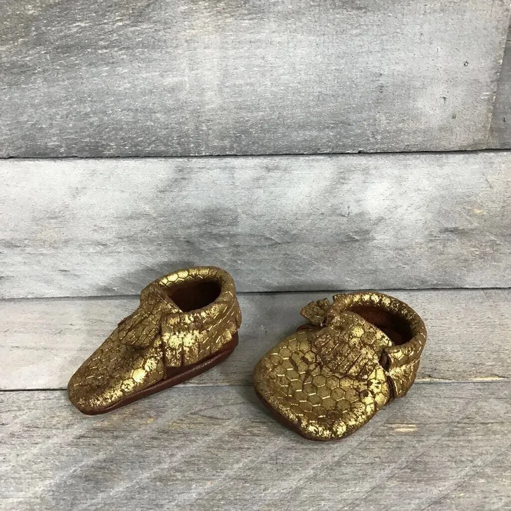 Freshly Picked Soft Sole Leather Honeycomb Moccasins size 1c