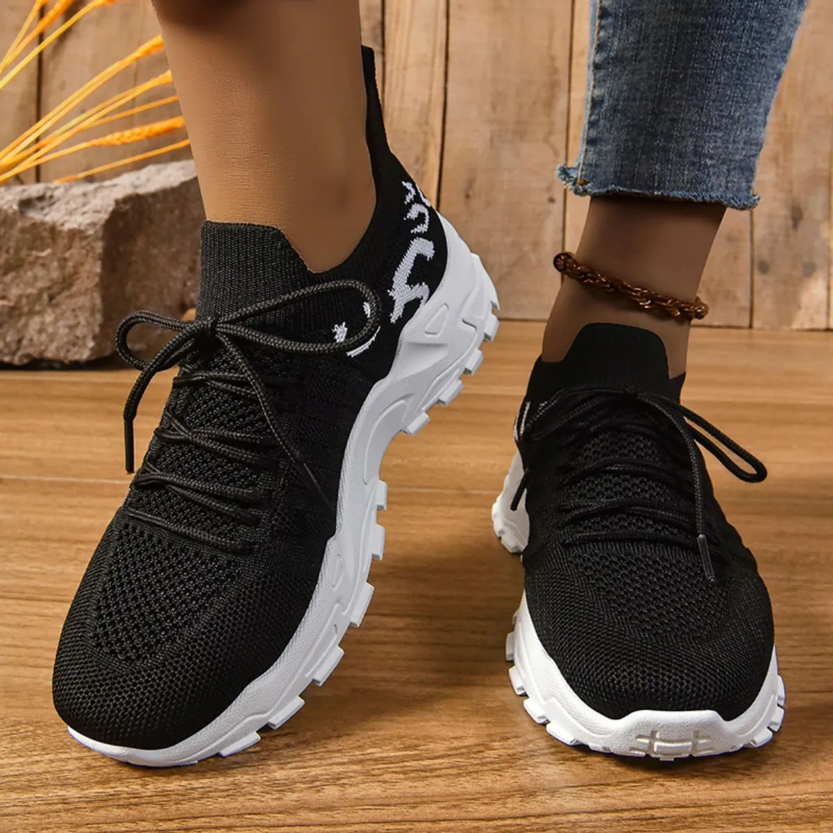 Gwen Sneakers | Multiple Colors