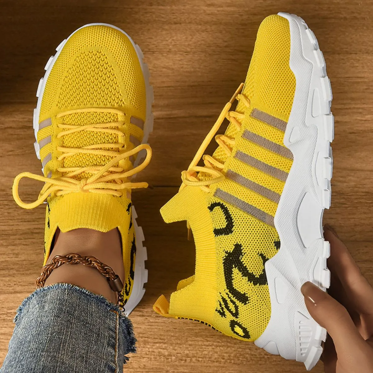 Gwen Sneakers | Multiple Colors