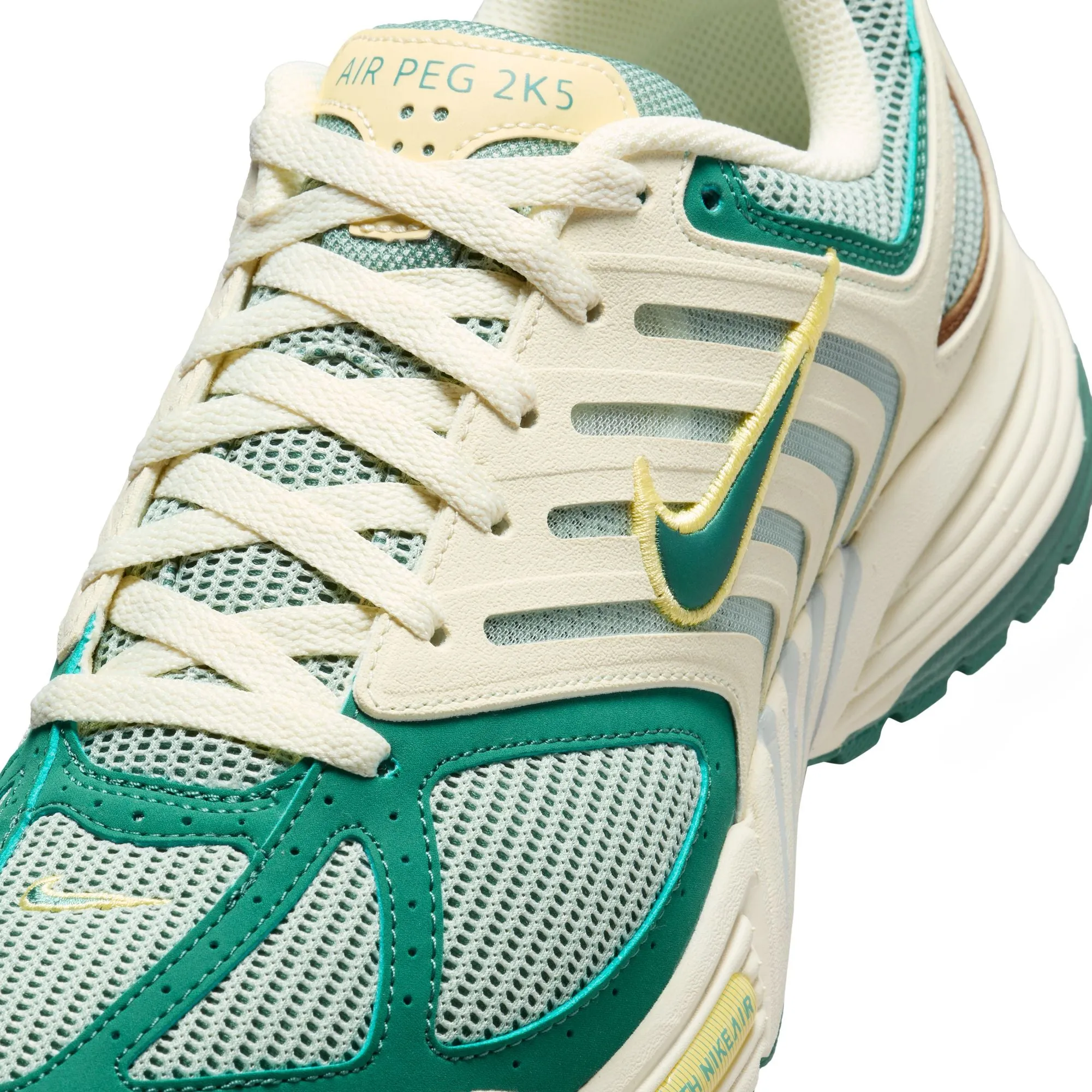 Nike Air Pegasus 2k5 (Coconut Milk/Bicoastal/Light Silver)