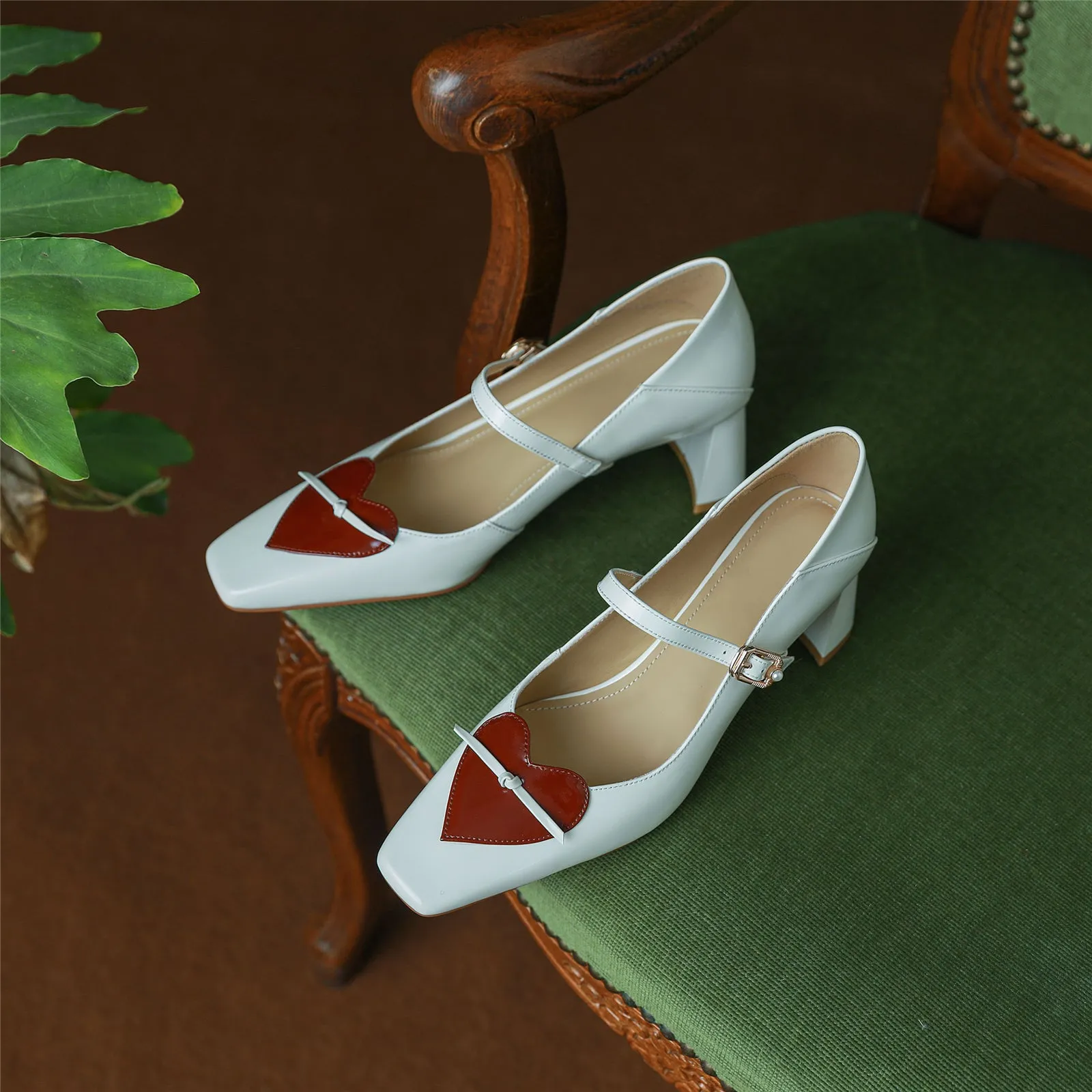 TinaCus Women's Patent Leather Handmade Classic Square Toe Chunky Heel Buckle Closure Classic Mary Jane Pumps with Heart Design