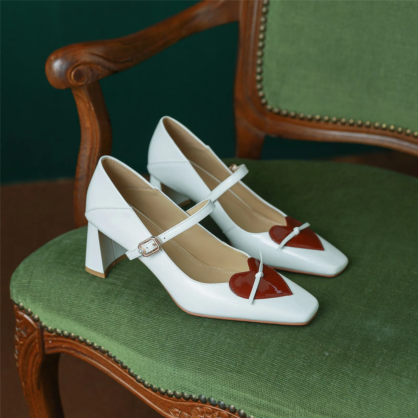 TinaCus Women's Patent Leather Handmade Classic Square Toe Chunky Heel Buckle Closure Classic Mary Jane Pumps with Heart Design