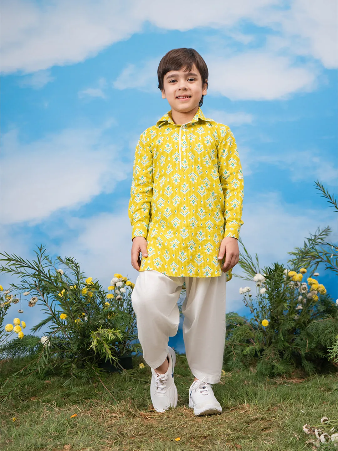 VASTRAMAY Boys Mehendi Green Kurta and Pyjama Set