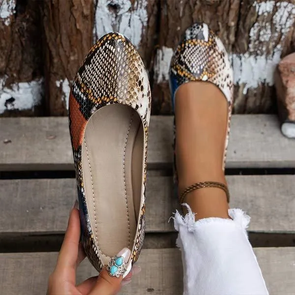 Women's Round-Toe Snake Print Loafers with Soft Sole 16453645C