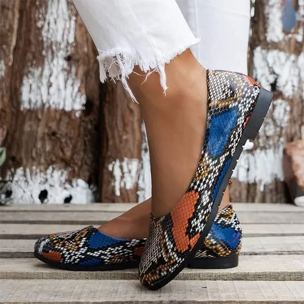 Women's Round-Toe Snake Print Loafers with Soft Sole 16453645C