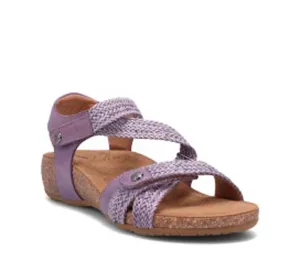 Womens Taos Trulie in Lavender