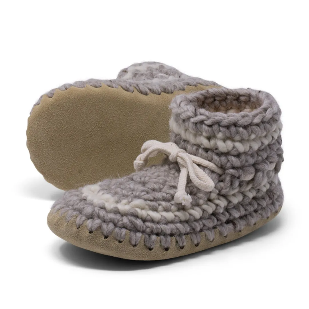 Youth Slipper (5 - 9 years) Grey with Stripe